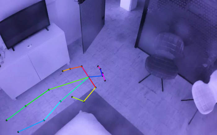 Slimme Nobi lamp toont valdetectie via een anonieme stokjes figuur, zonder herkenbare beelden van de persoon in de kamer